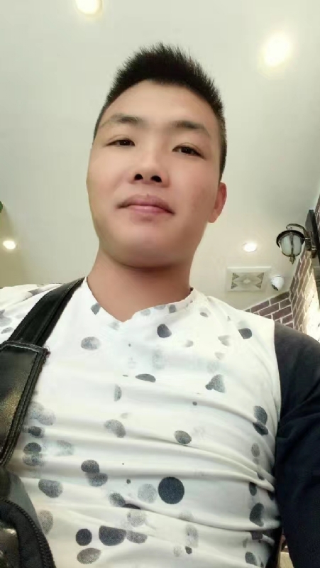 吃生蚝的小乖乖的第一张照片--武平交友网