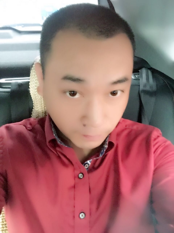 在一个路口等的第一张照片--武平交友网