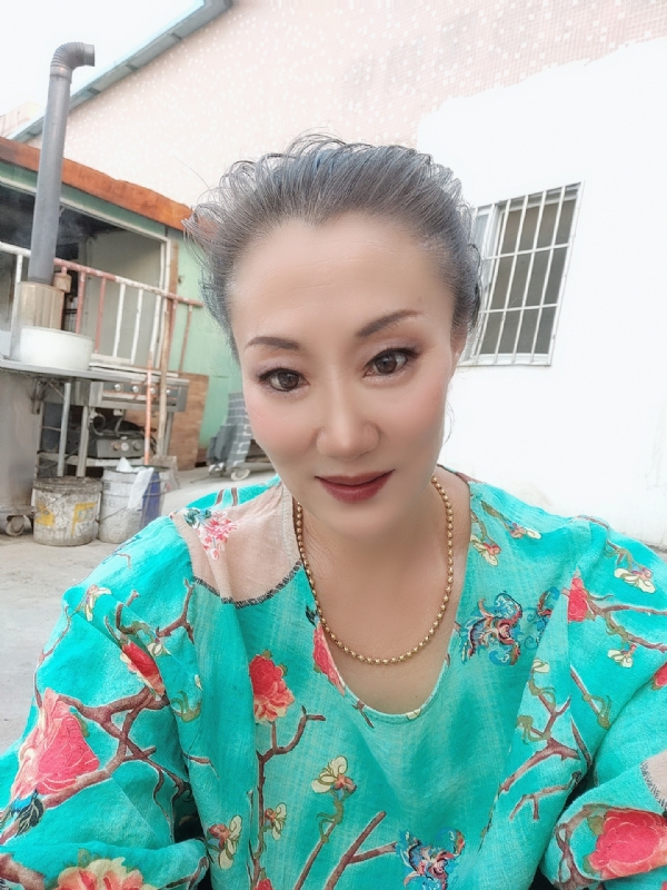 燕子的第三张照片--武平交友网