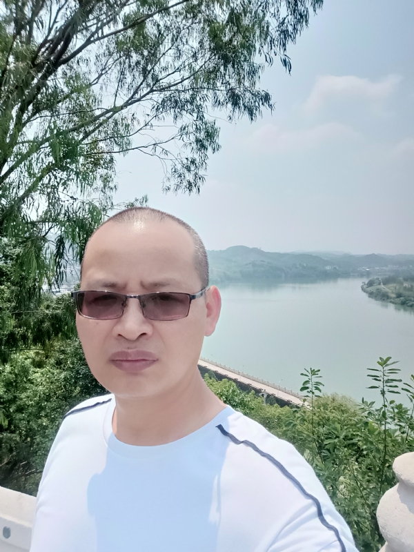 随缘随性的第一张照片--武平交友网