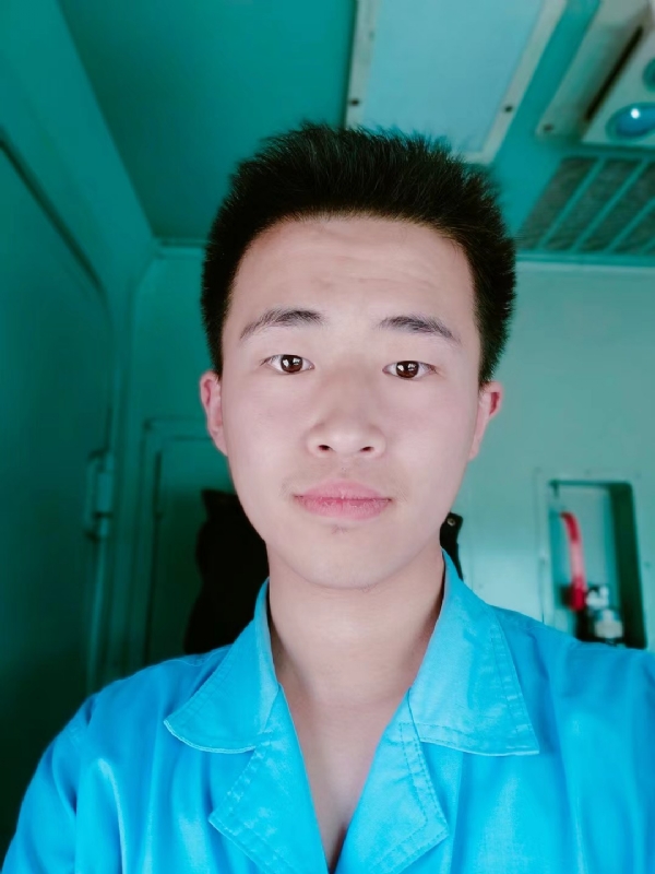 生而为人的第三张照片--武平交友网