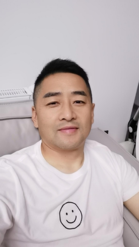 向阳而生的第一张照片--武平交友网